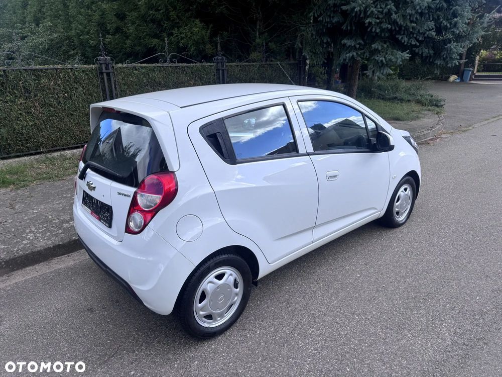 Chevrolet Spark 1.0 LT - 4