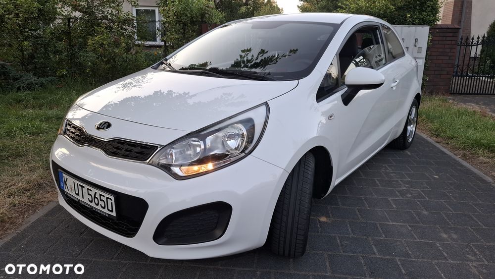 Kia Rio - 19