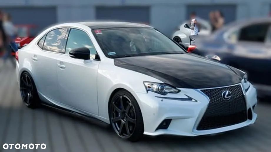 Lexus IS - 1