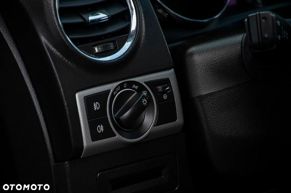 Opel Antara - 13