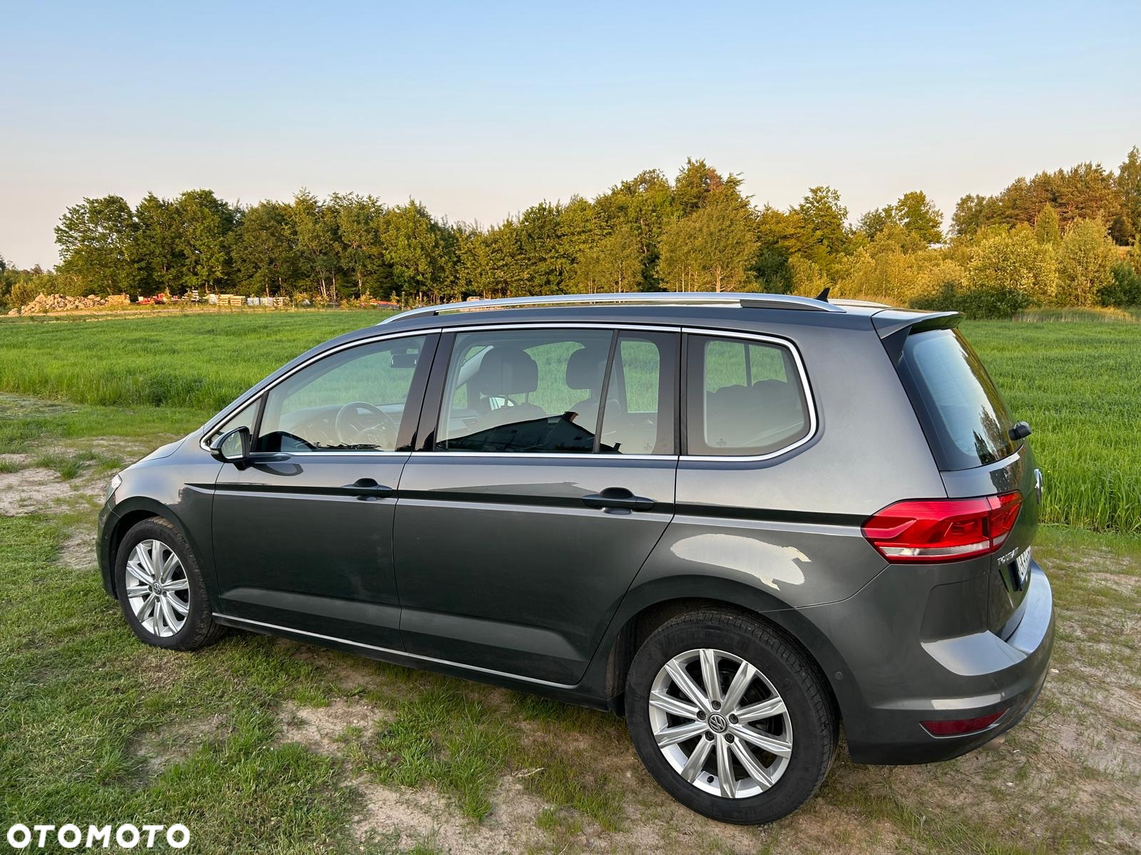 Volkswagen Touran 2.0 TDI BMT Highline - 5