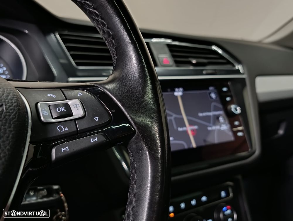 VW Tiguan 1.6 TDI Confortline - 24