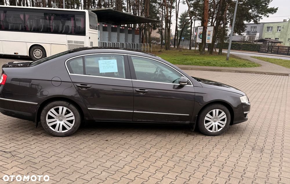 Volkswagen Passat 2.0 TDI Comfortline - 7