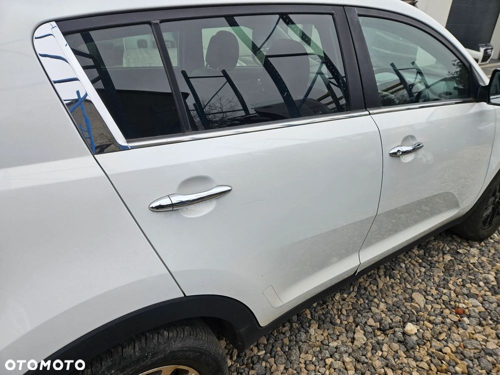 Części  Kia Sportage III 1.7 CRDI HW Drzwi Zderzak Maska Klapa - 13