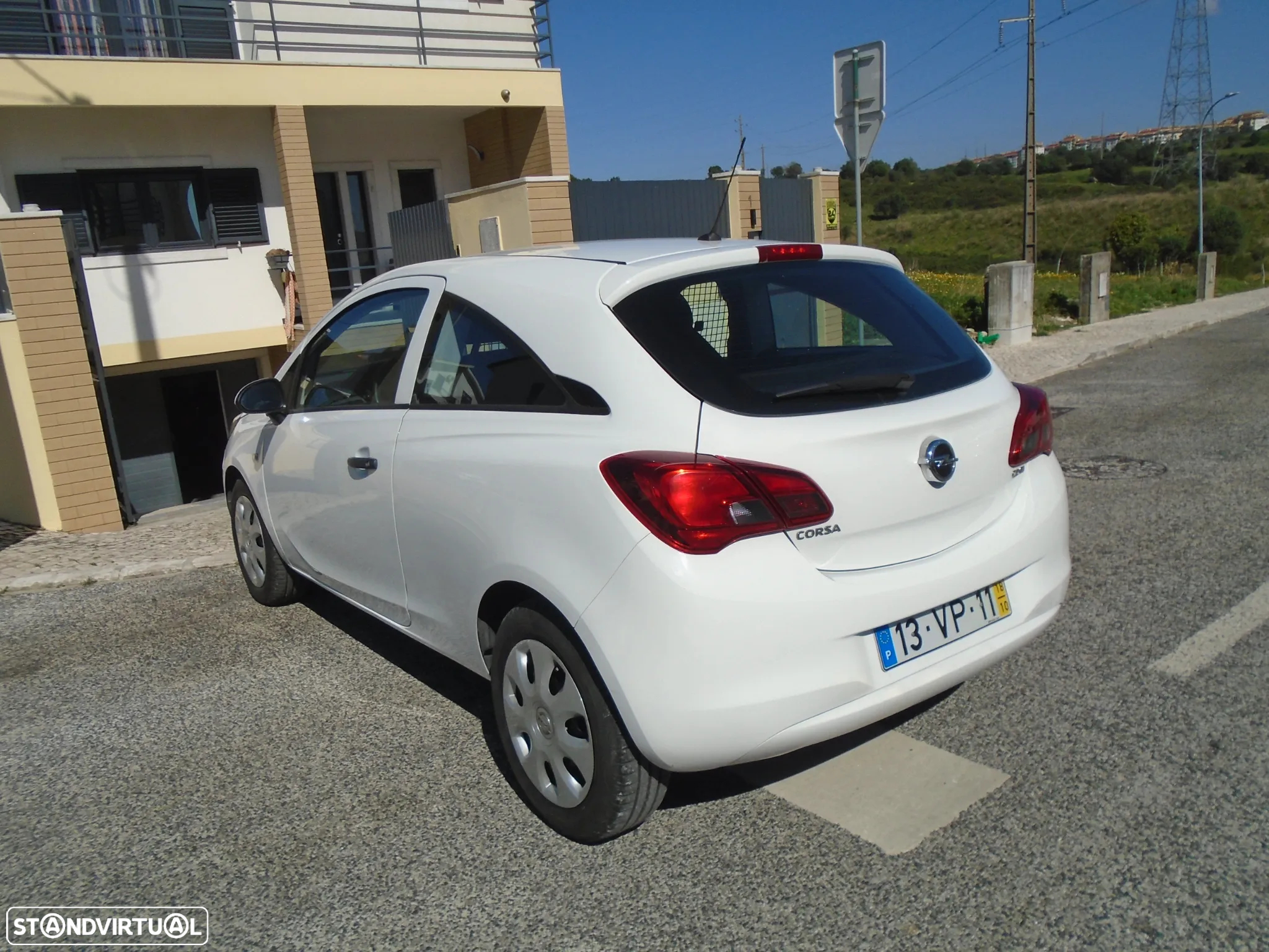 Opel Corsa E Van 1.3 CDT - IVA DEDUTIVEL - 4