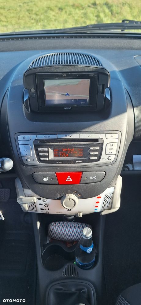 Toyota Aygo Connect - 5