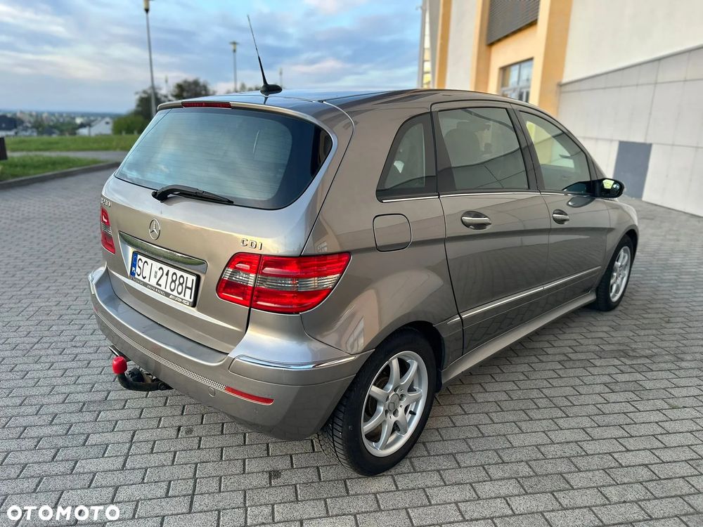 Mercedes-Benz Klasa B 200 CDI - 14