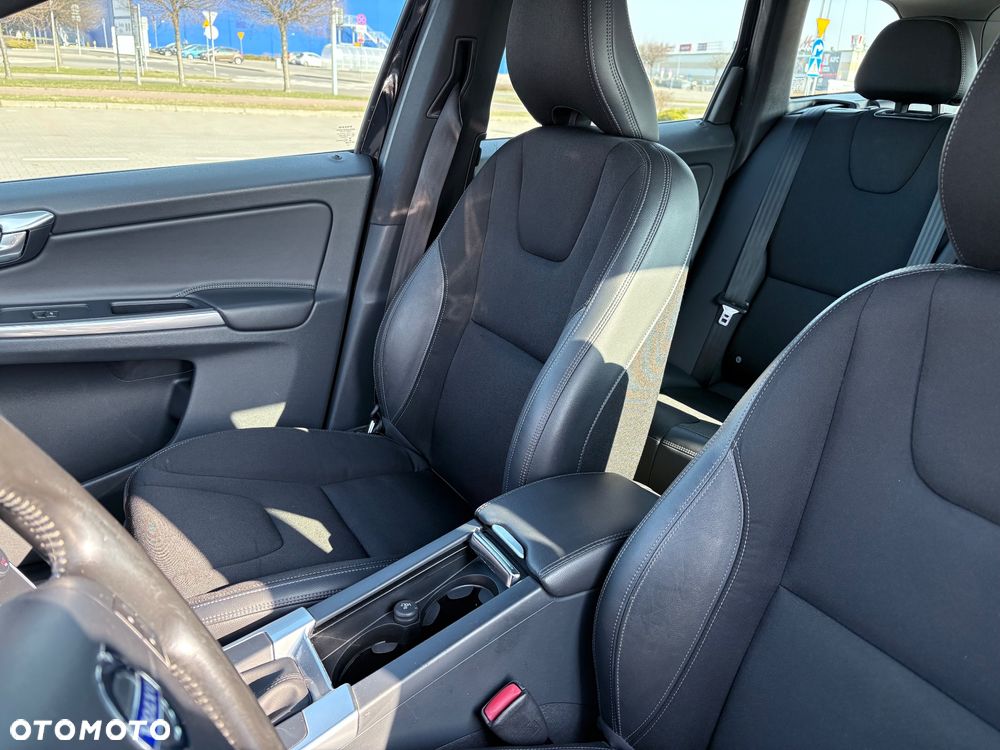 Volvo XC 60 D4 AWD Geartronic Kinetic - 11