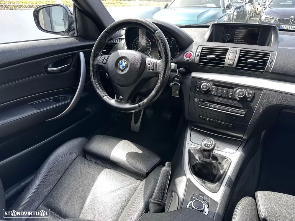 BMW 120 d Limited Edition Lifestyle c/ M Sport Pack - 22