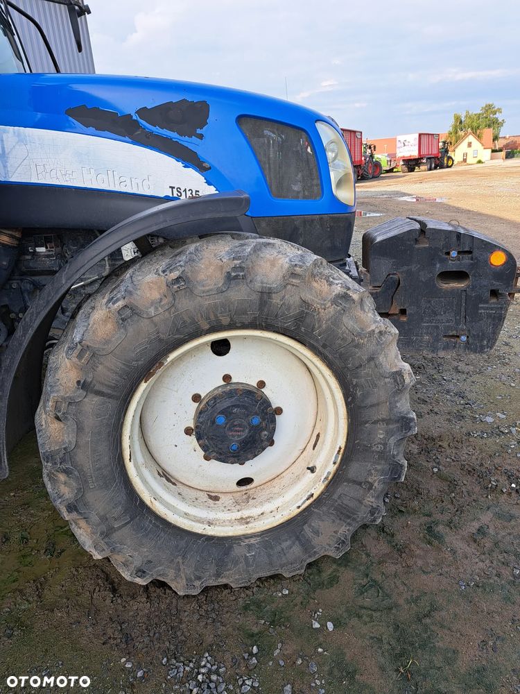 New Holland TS135A - 7