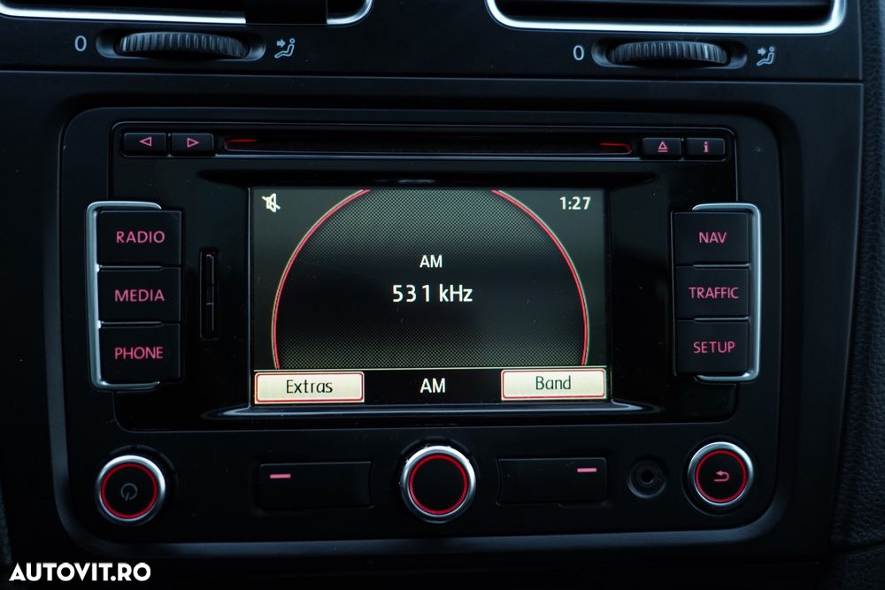 Volkswagen Golf Variant 2.0 TDI DPF DSG Highline - 26