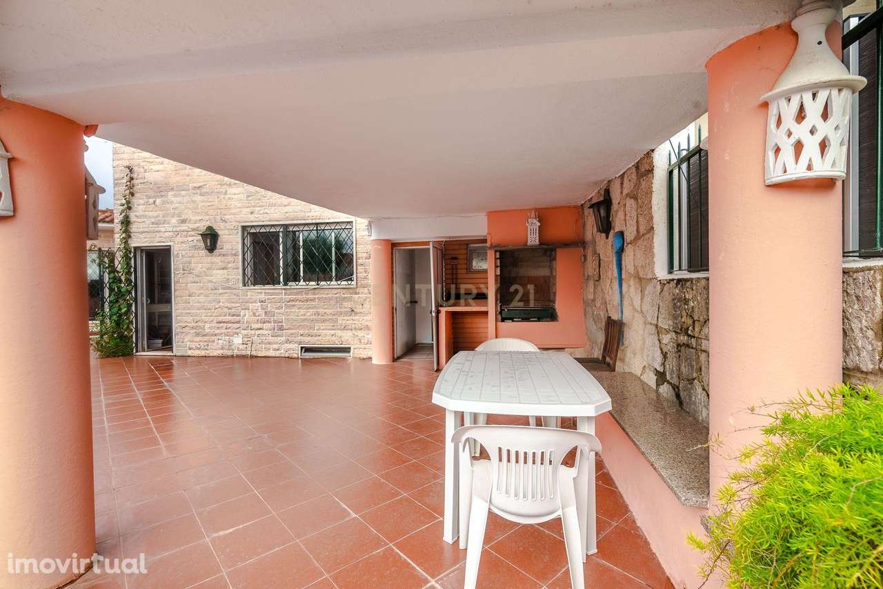 Venda de Moradia Independente em Murtal, Parede. - Grande imagem: 2/47