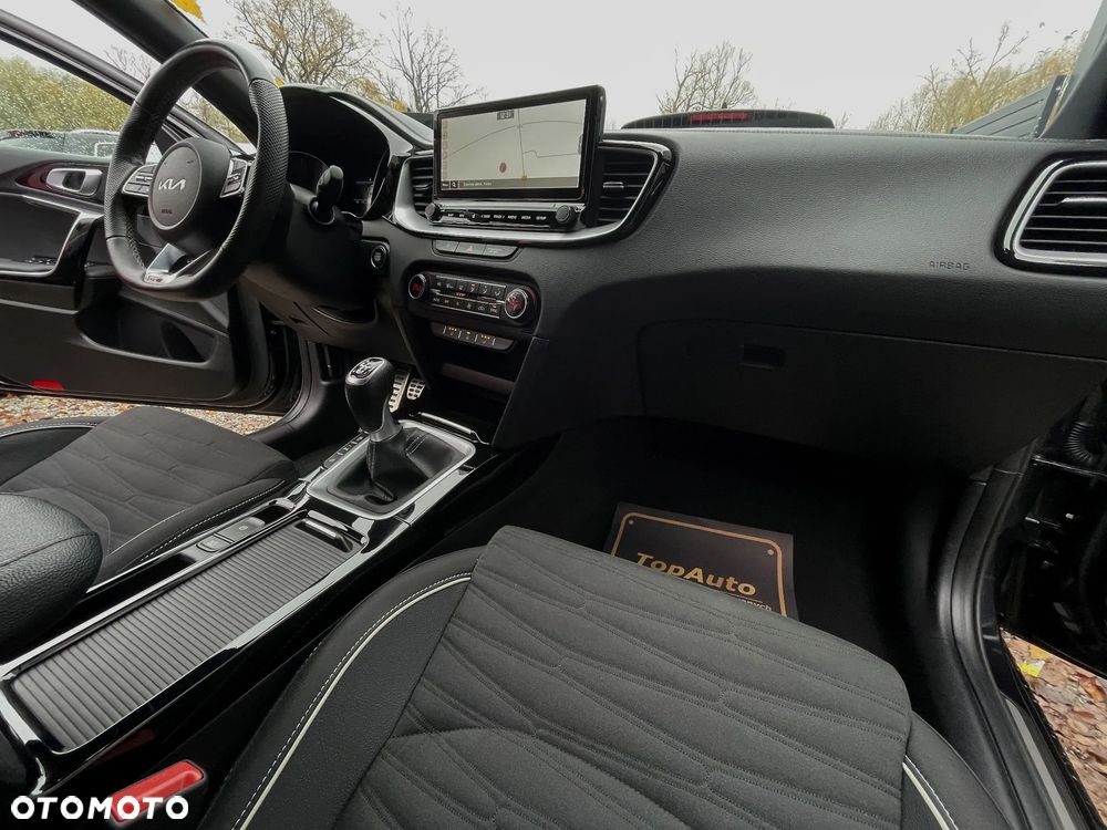 Kia ProCeed 1.5 T-GDI GT Line - 17