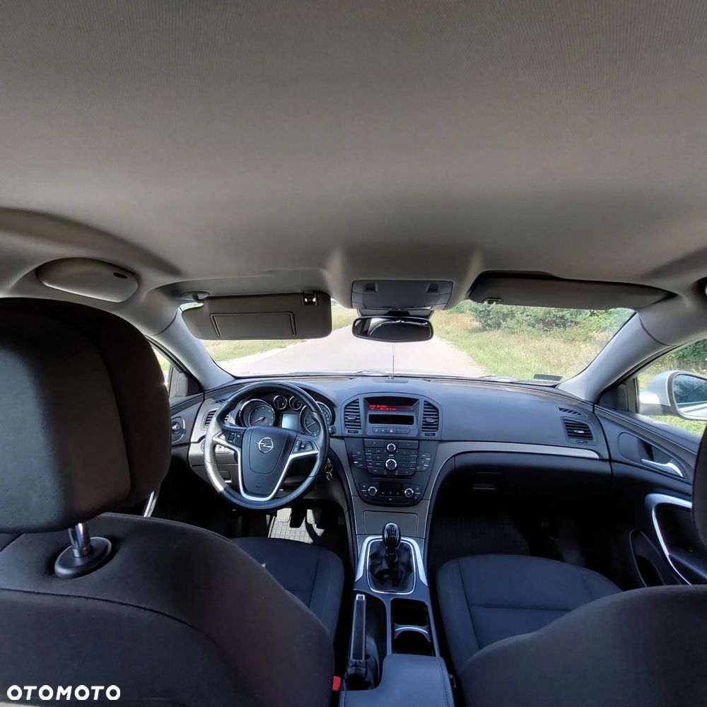 Opel Insignia 2.0 CDTI - 9