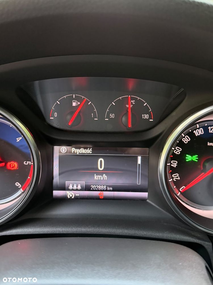 Opel Astra 1.6 CDTI Dynamic S&S - 9