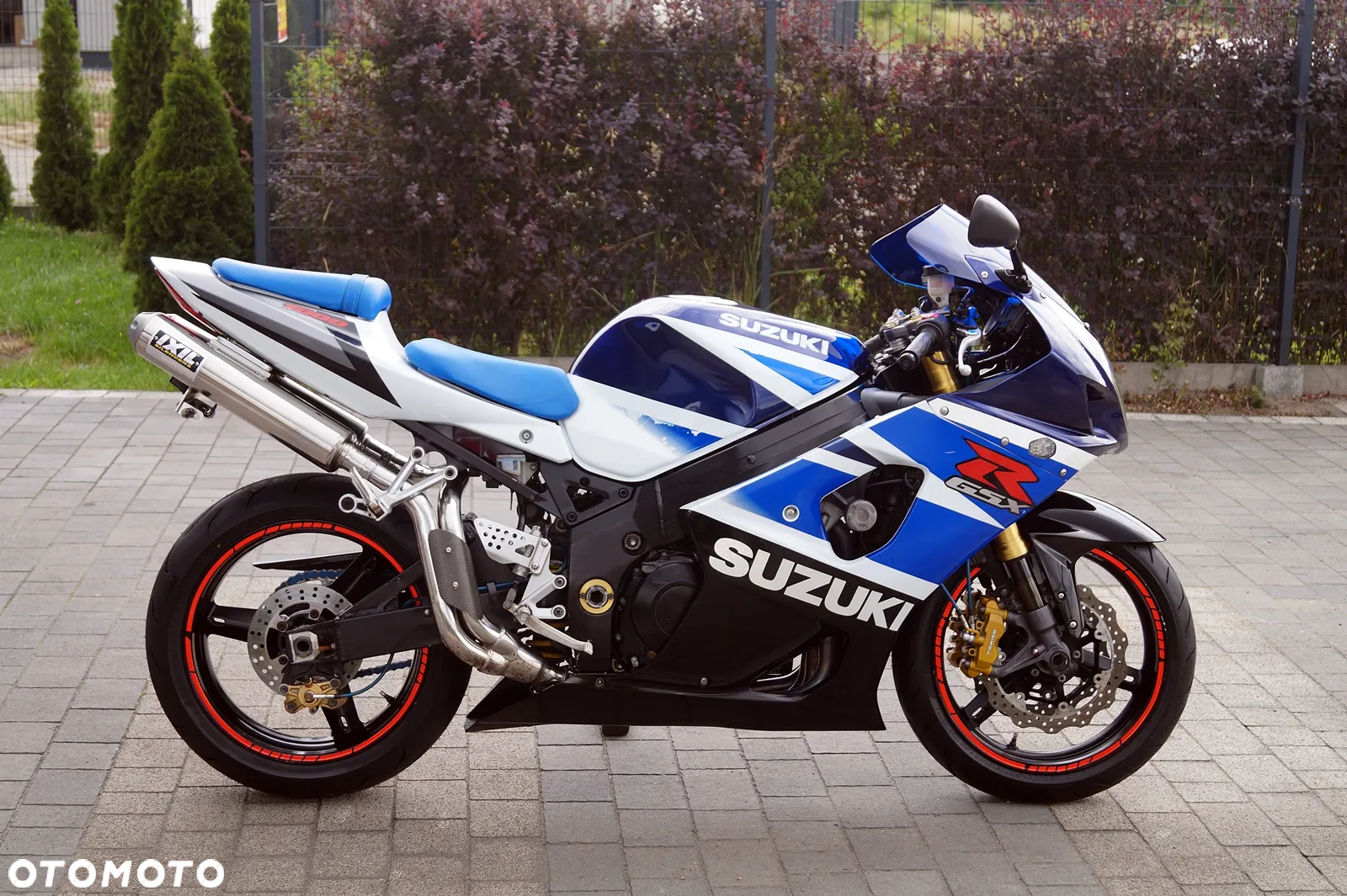 Suzuki GSX-R - 6