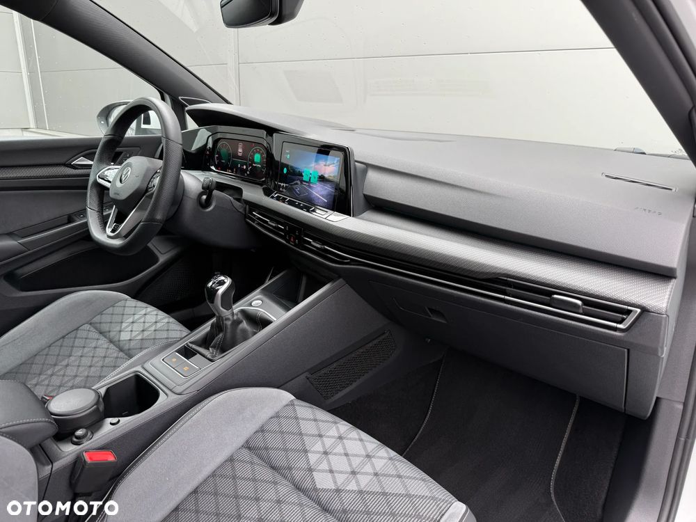 Volkswagen Golf 1.5 TSI OPF R-Line - 41