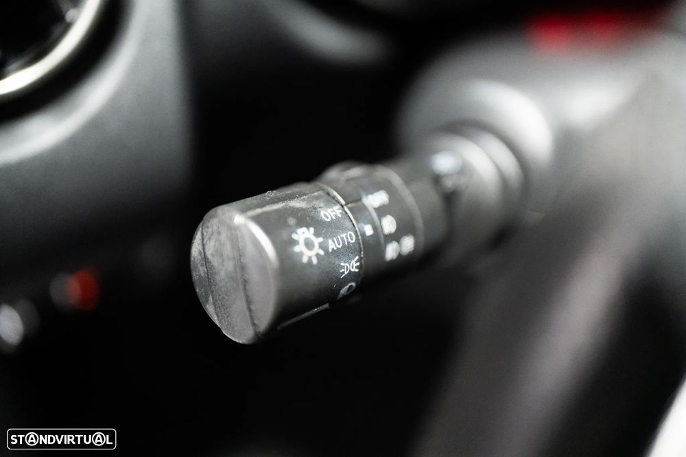 Nissan Qashqai 2.0 Acenta CVT - 19