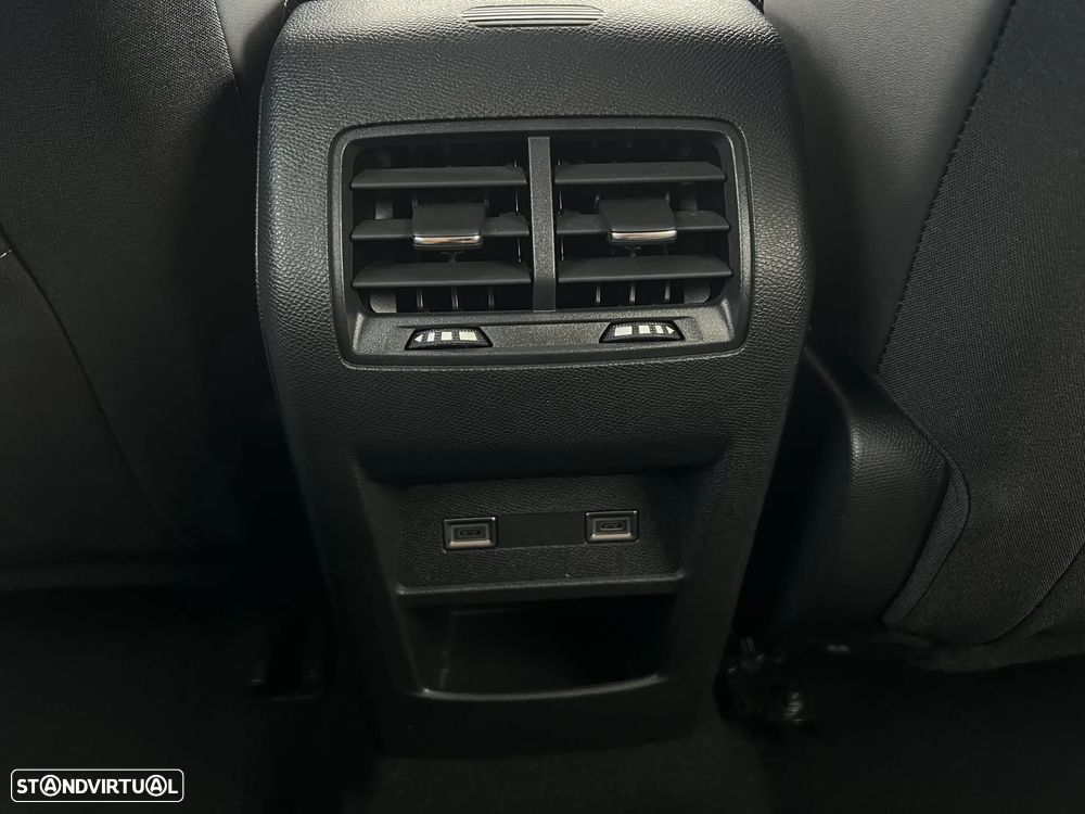 Peugeot 308 1.2 PureTech Allure - 36
