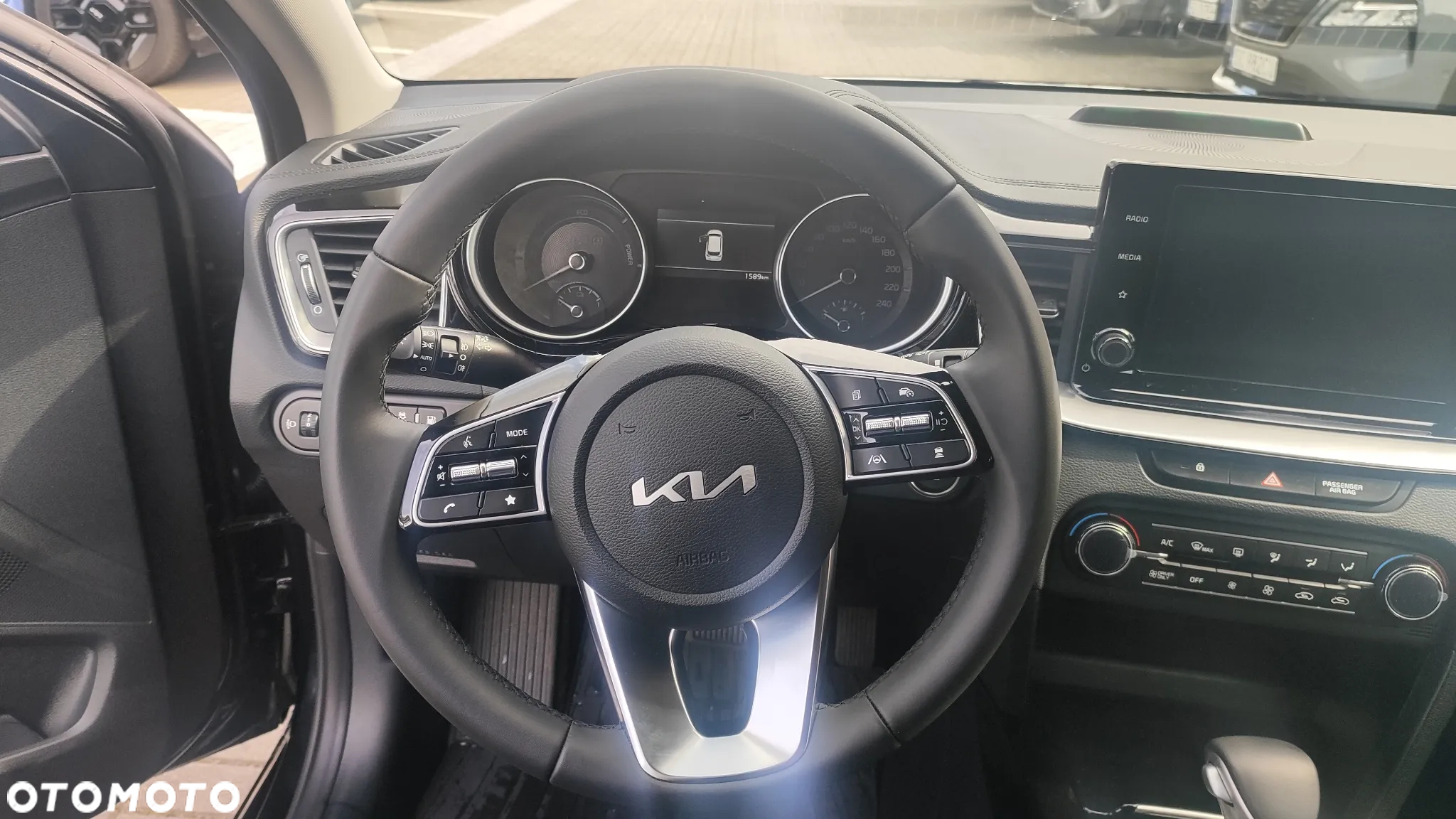 Kia Ceed 1.6 GDI PHEV L DCT - 10