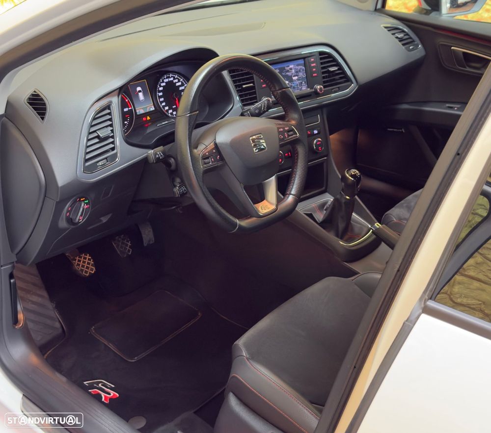 SEAT Leon 2.0 TDI DPF FR - 4