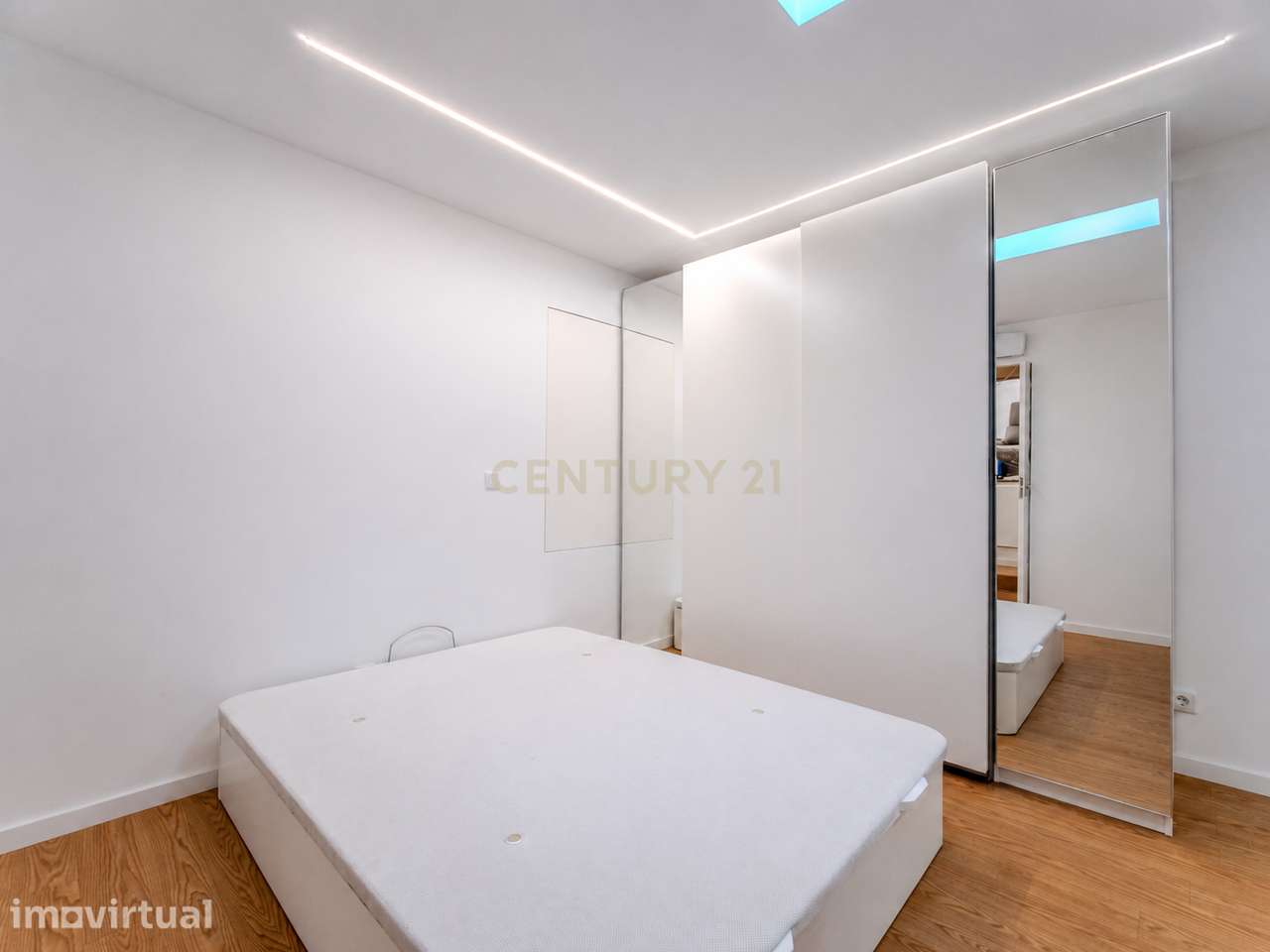 Moradia Santa Marinha - Grande imagem: 5/22