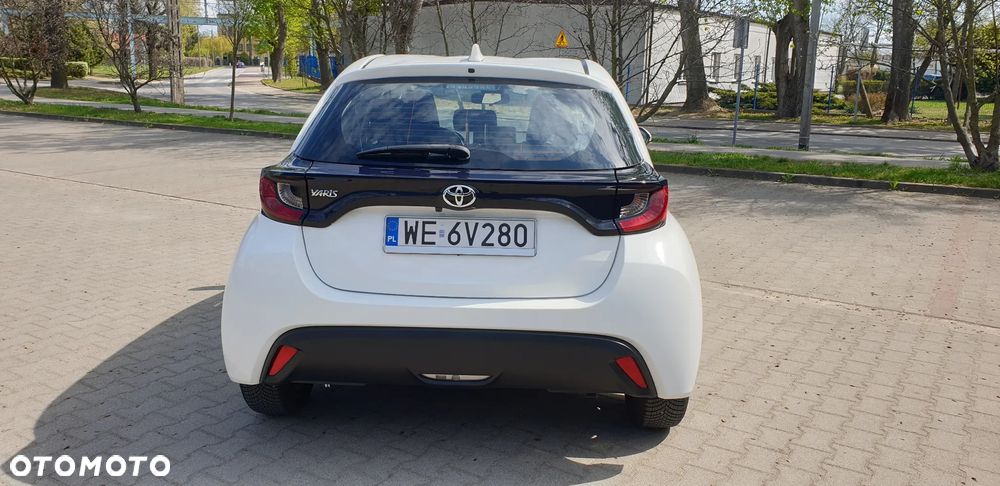 Toyota Yaris - 11