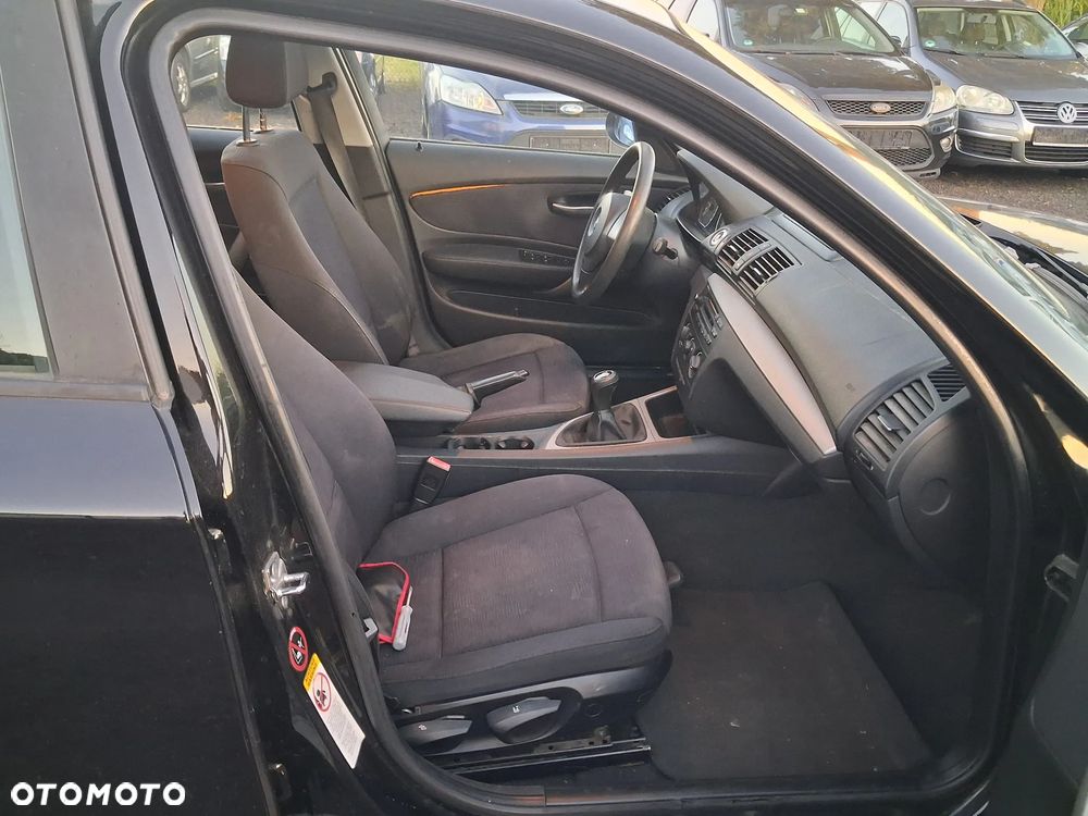 BMW Seria 1 - 12