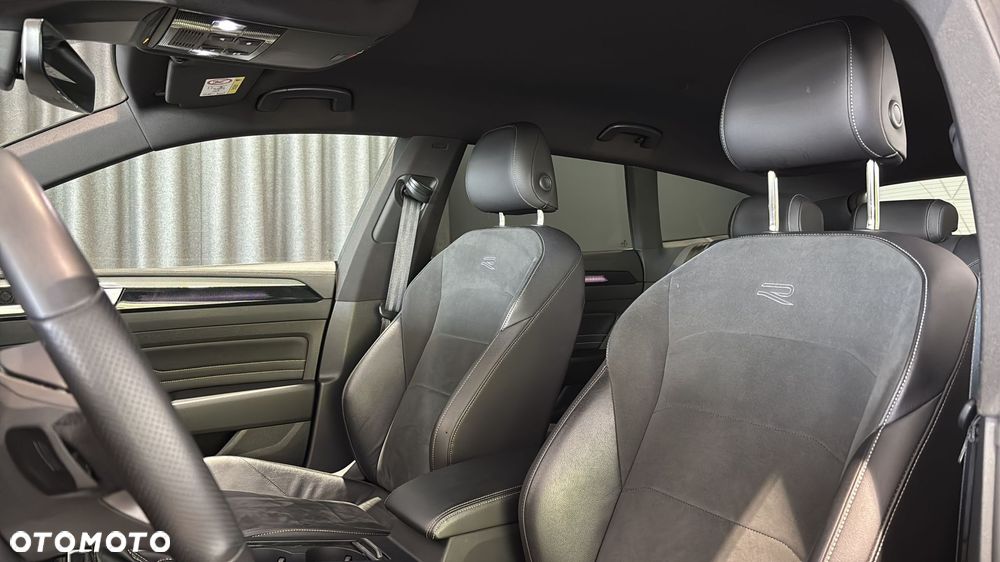 Volkswagen Arteon 2.0 TDI R-Line DSG - 12