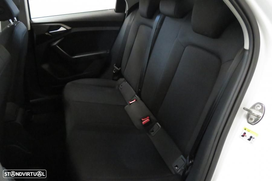 Audi A1 Sportback 30 TFSI Advanced S tronic - 16