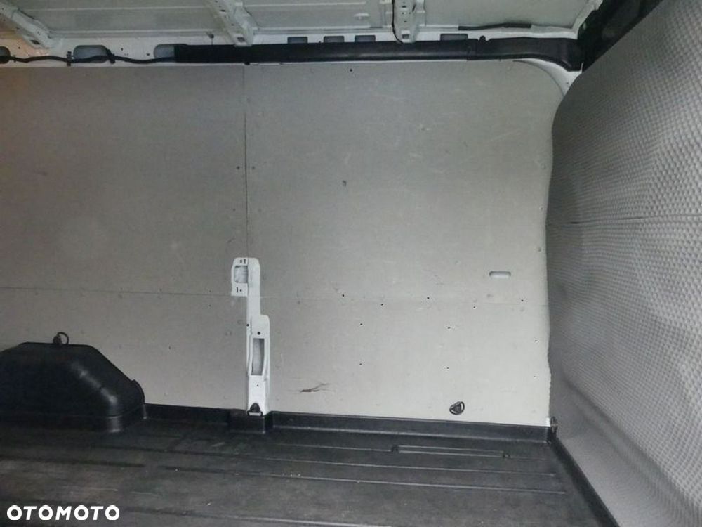 Ford Transit - 11