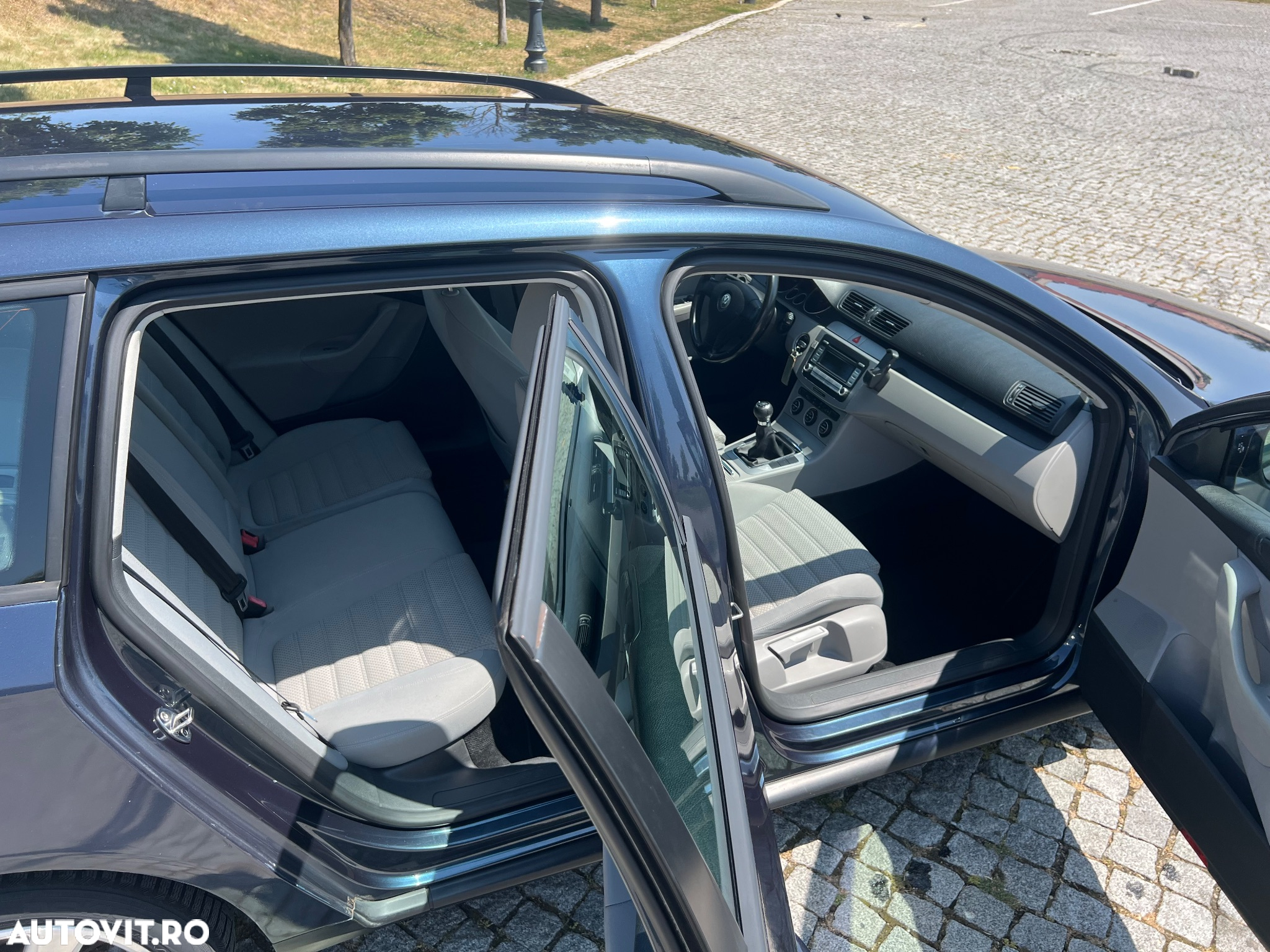 Volkswagen Passat 2.0TDI Comfortline DPF - 10