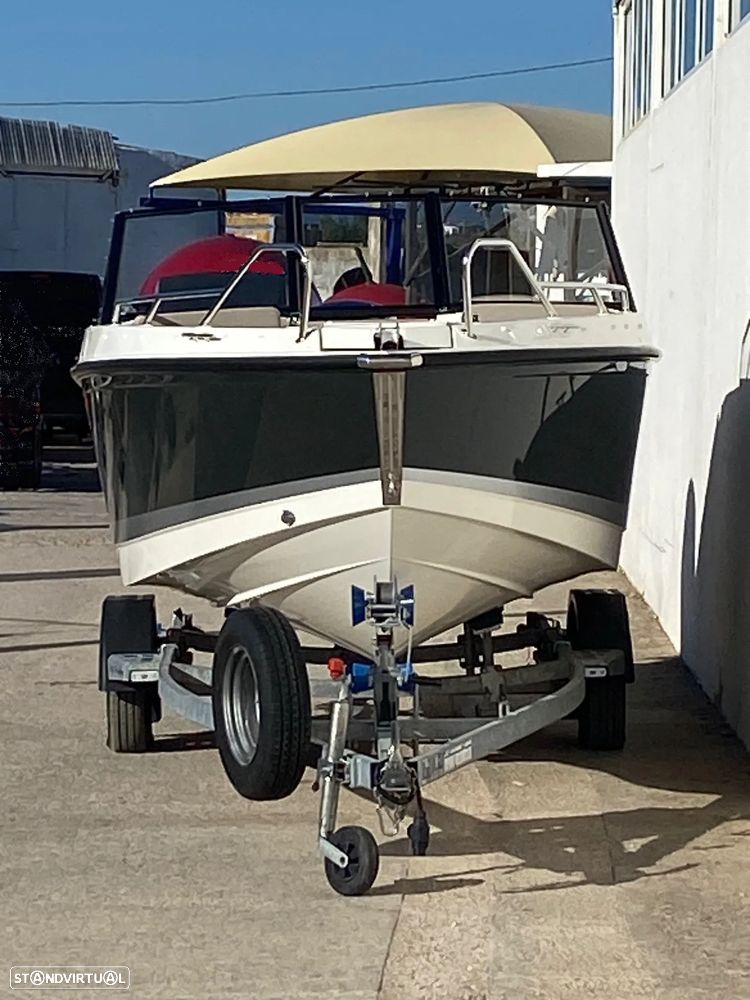 Quicksilver Activ 555 Bowrider - 2