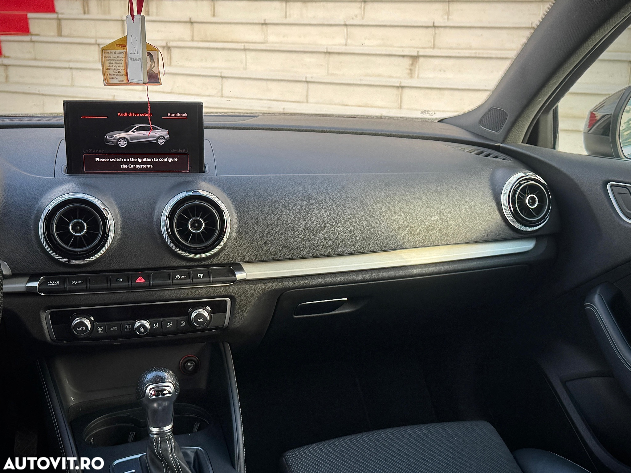 Audi A3 1.6 TDI clean Stronic Ambiente - 28