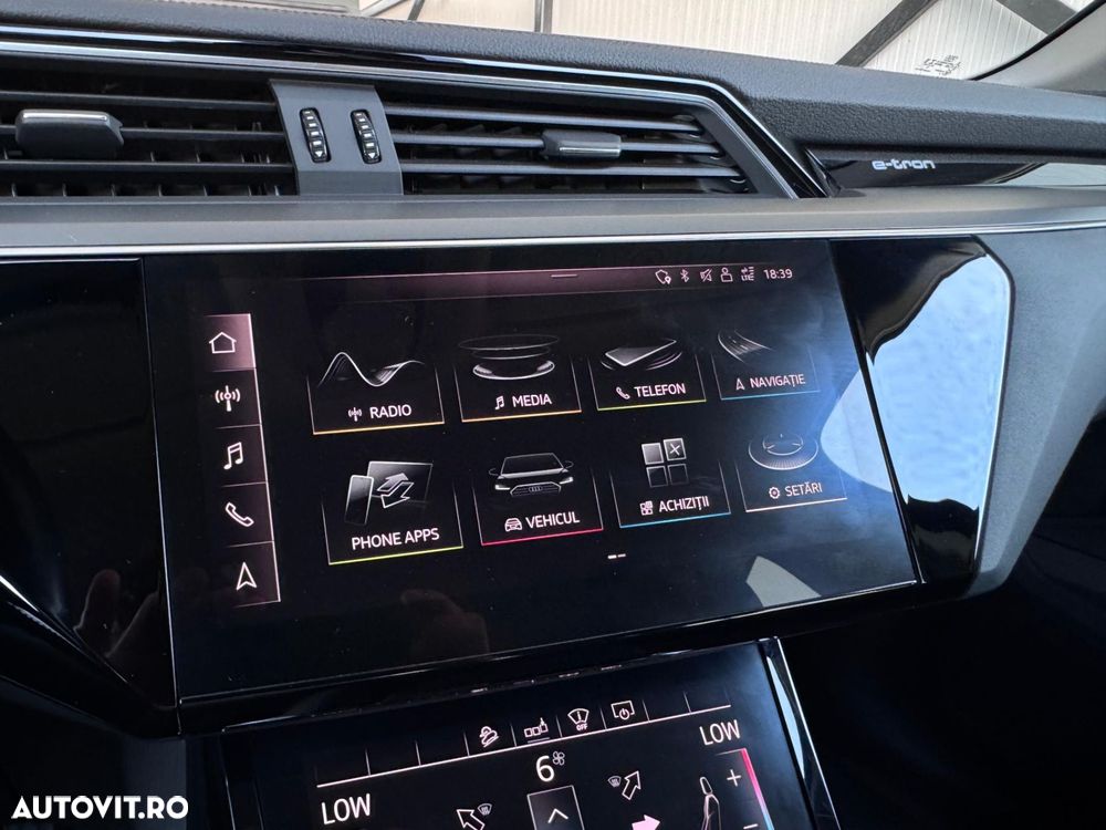 Audi e-tron - 30