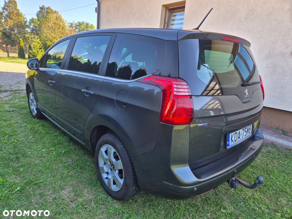 Peugeot 5008 - 3