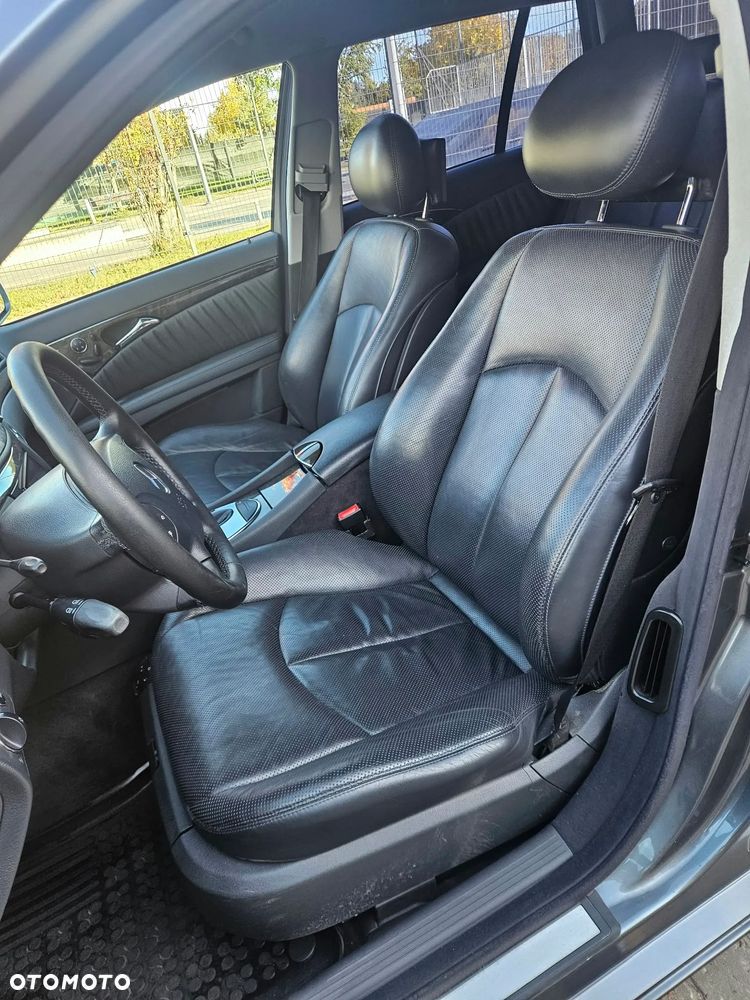 Mercedes-Benz Klasa E 320 CDI T Avantgarde - 20