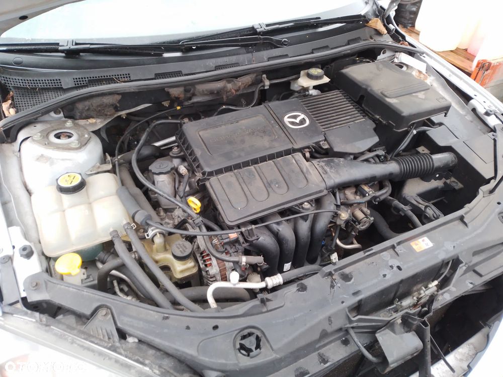 MAZDA 3 BK 1.6B 03-07 RADIO 22V - 27