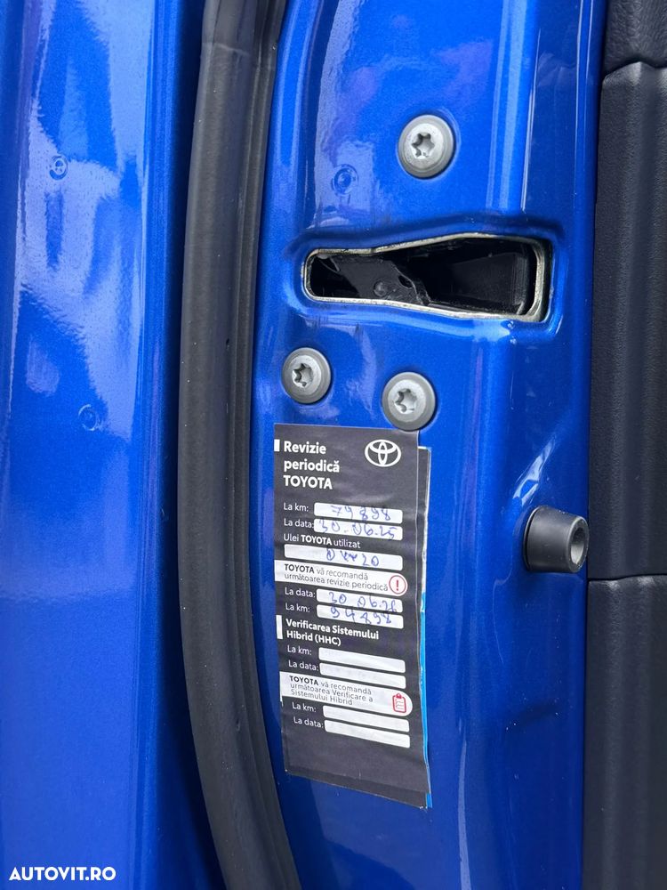 Toyota C-HR 1.8 HSD 122 CP 4x2 CVT C-lassy - 12