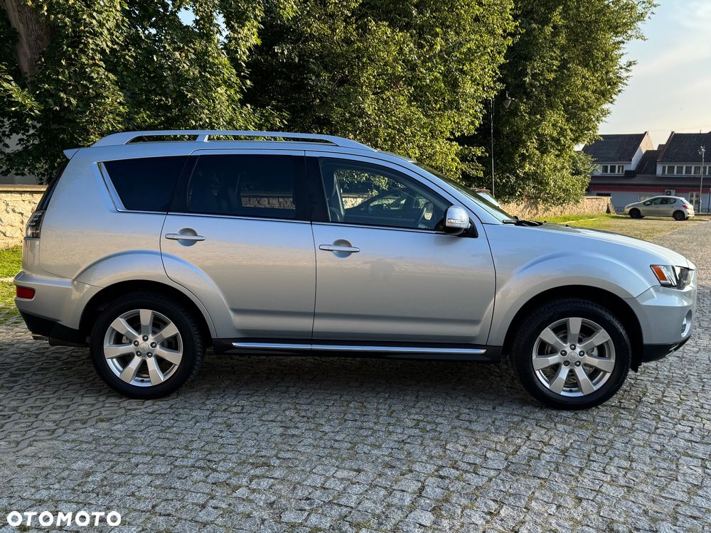 Mitsubishi Outlander 2.0 2WD Invite - 14