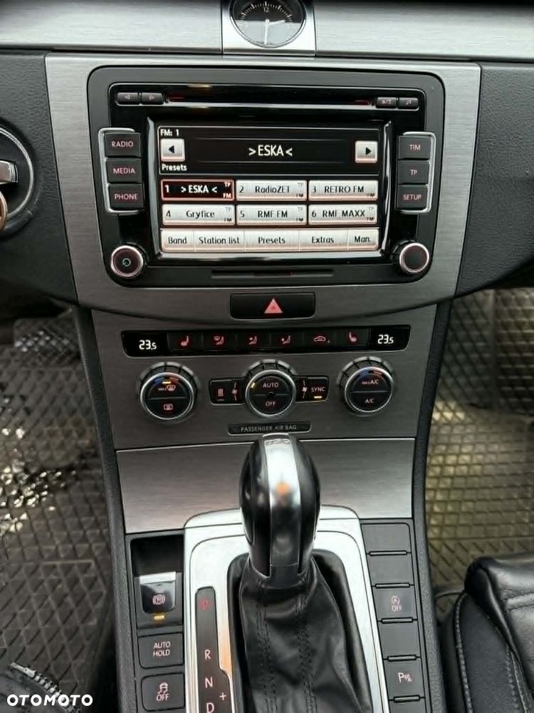 Volkswagen Passat 2.0 TDI 4Mot Highline DSG - 17