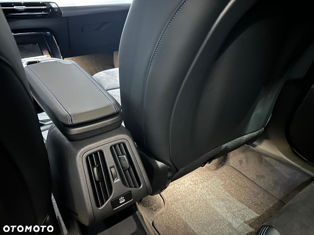 BMW X2 sDrive20d - 26