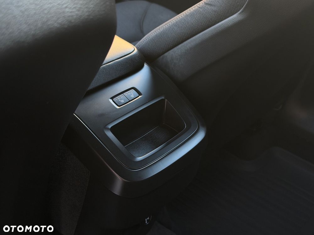 Volvo XC 60 D4 AWD Momentum - 34