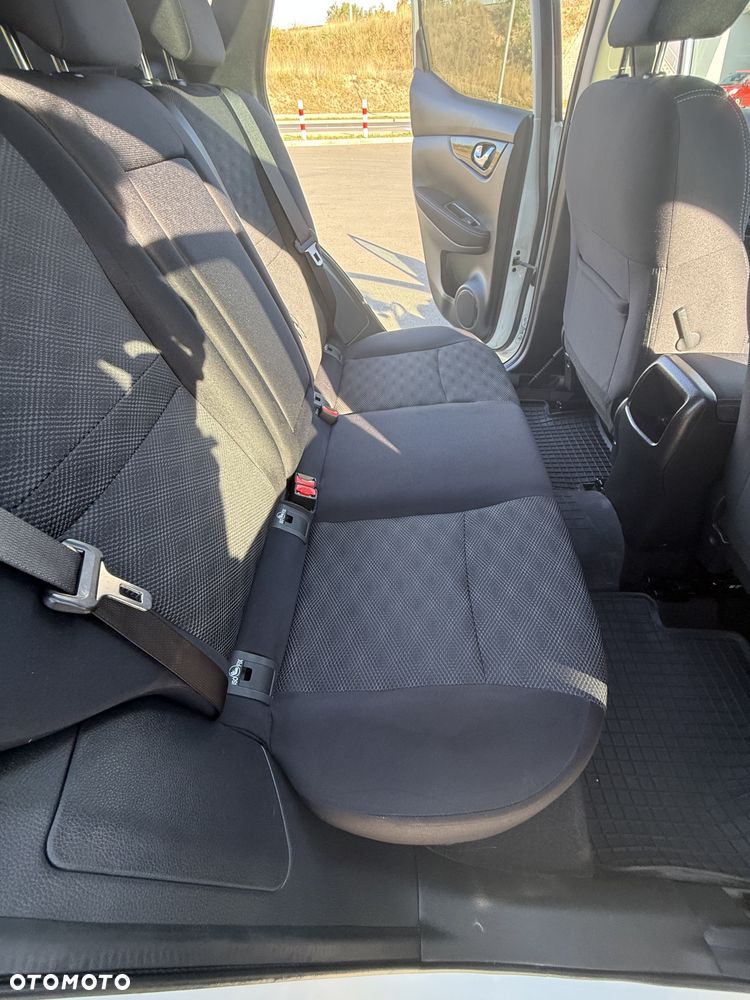 Nissan Qashqai - 16
