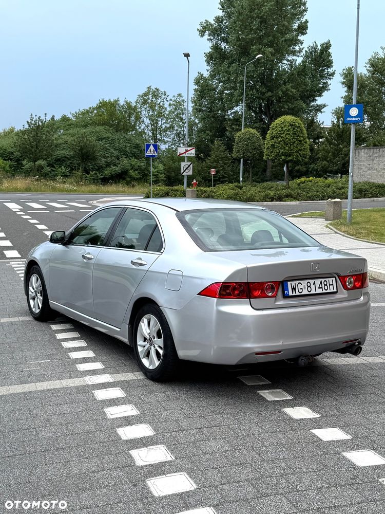 Honda Accord 2.0 i Comfort - 4