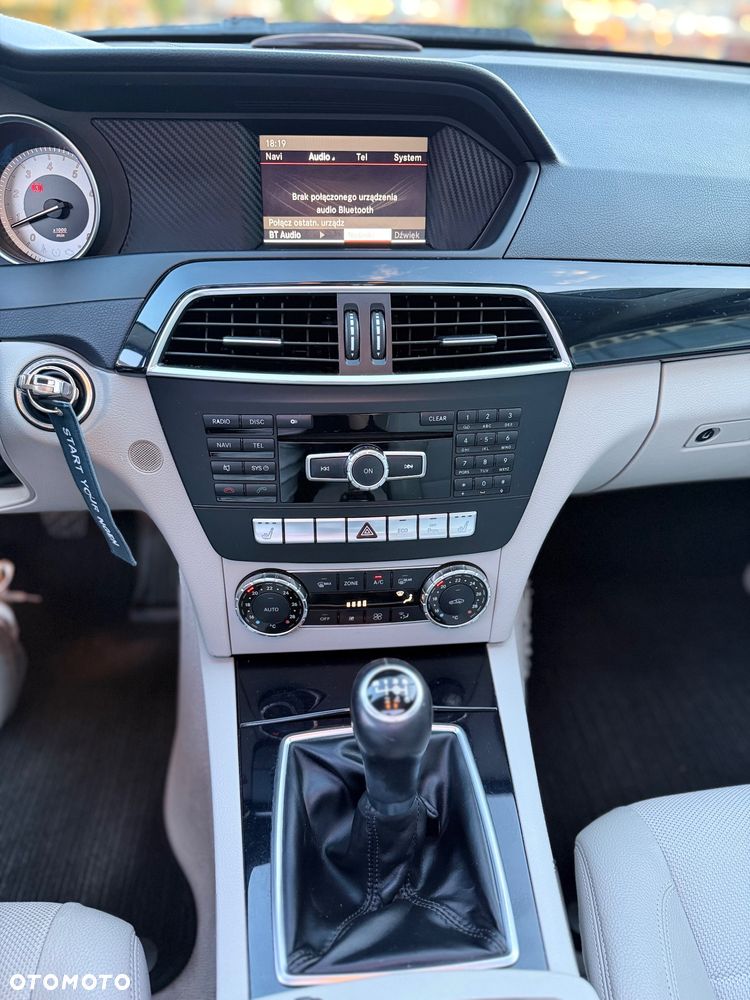 Mercedes-Benz Klasa C - 19