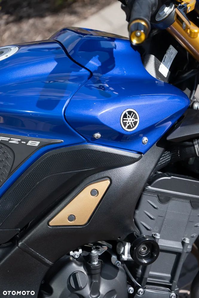 Yamaha FZ8 - 20