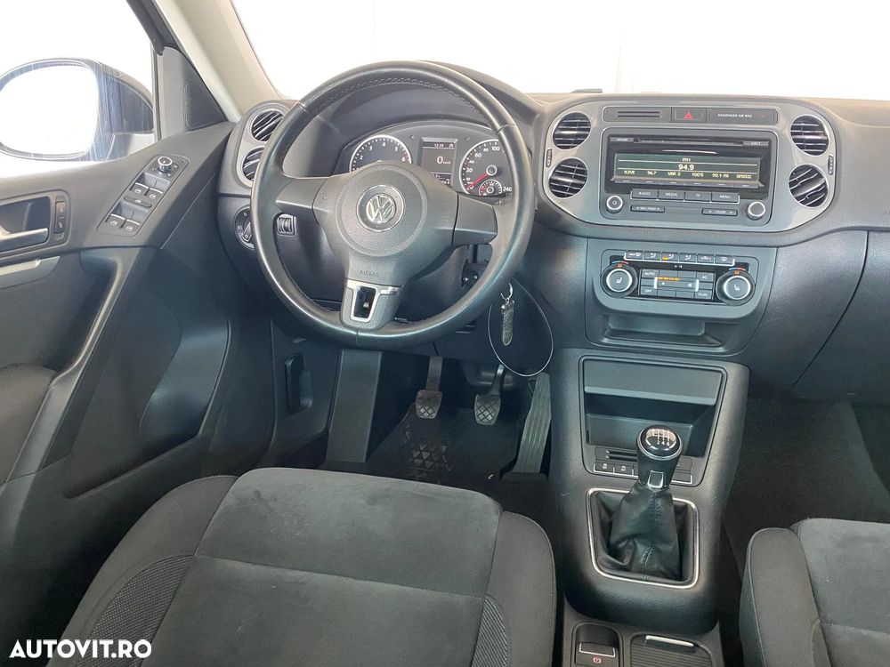 Volkswagen Tiguan - 8