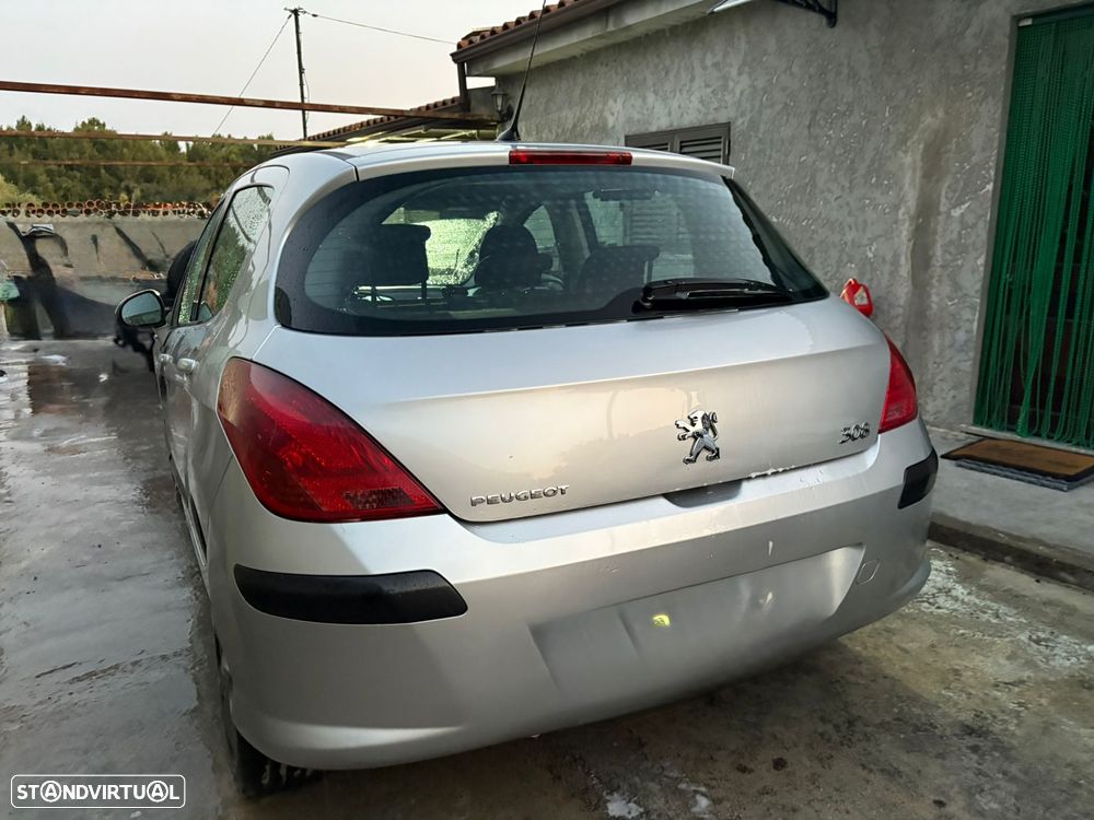 Peugeot 308 1.6 HDi Premium - 5