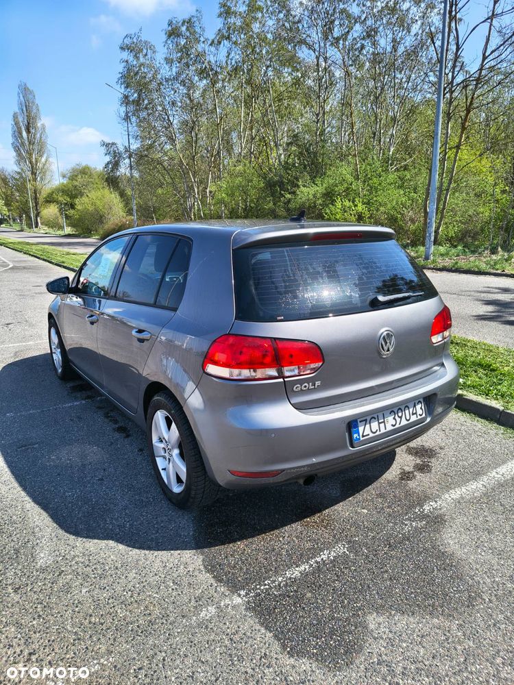 Volkswagen Golf 1.6 TDI Comfortline - 5